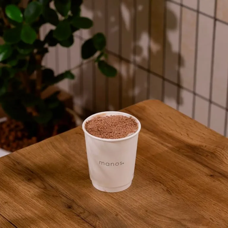 مانوس كافيه - BELGIAN_HOT_CHOCOLATE_10OZ_15SR_BELGIAN_HOT_CHOCOLATE_WITH_CREAM_10OZ_18SR